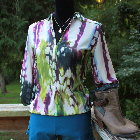 Watercolor Collared V-Neck 3/4 Sleeve Career Top - Picture 5 of 7